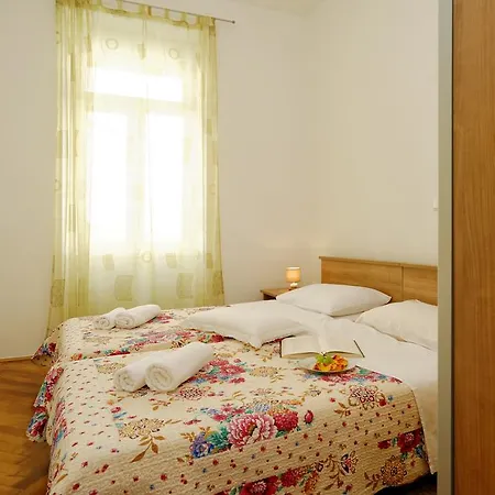 Eliana Apartment *